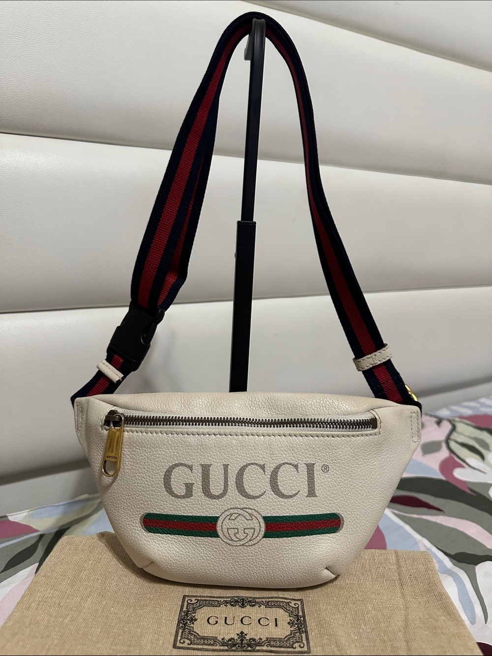 Gucci Off-White/Light Beige Leather Logo Web Belt/Body Bag